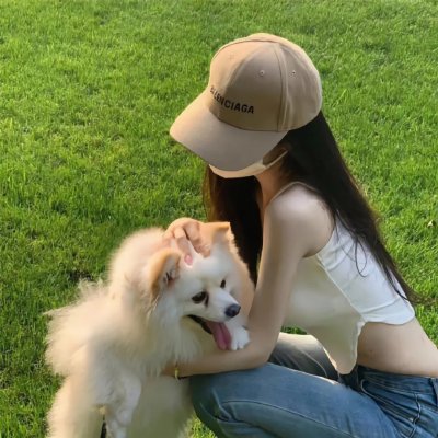 触碰的双手