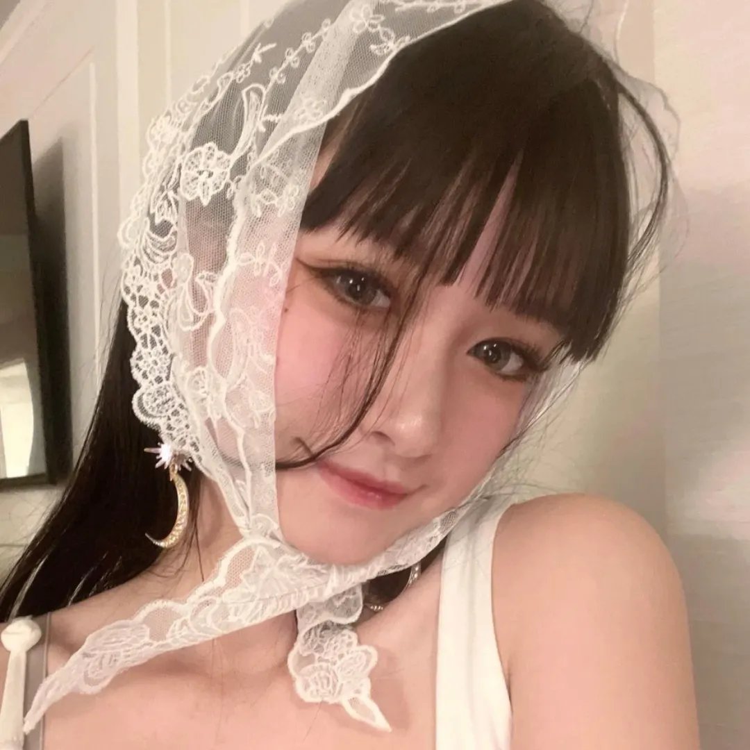 公园里的女孩